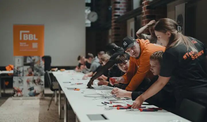 DIY-Connection: Baue dein eigenes Netzwerkkabel mit BBL Bahnbau